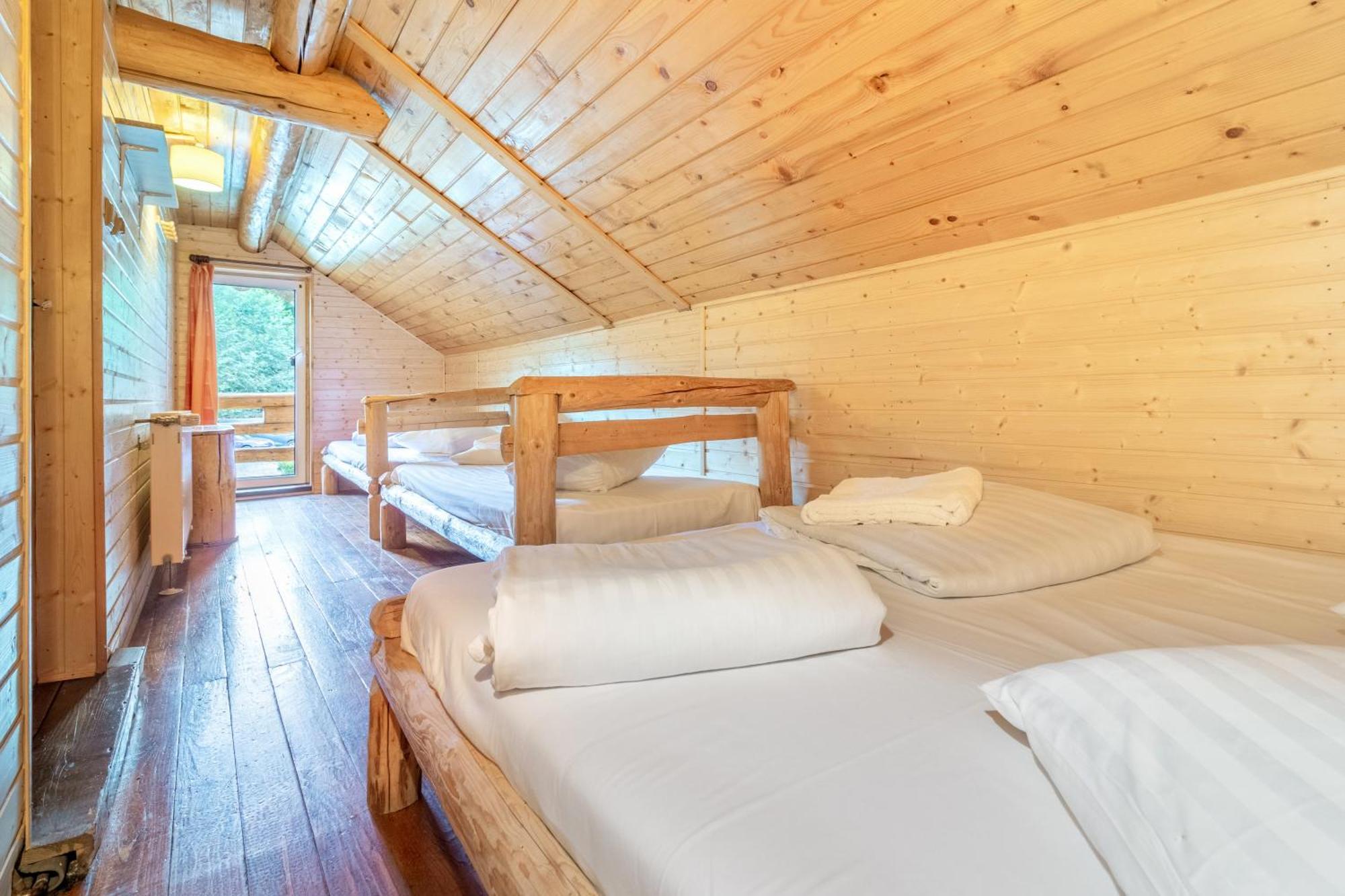 Resort 7 Crai - Cabana Baciu Zărneşti Eksteriør billede